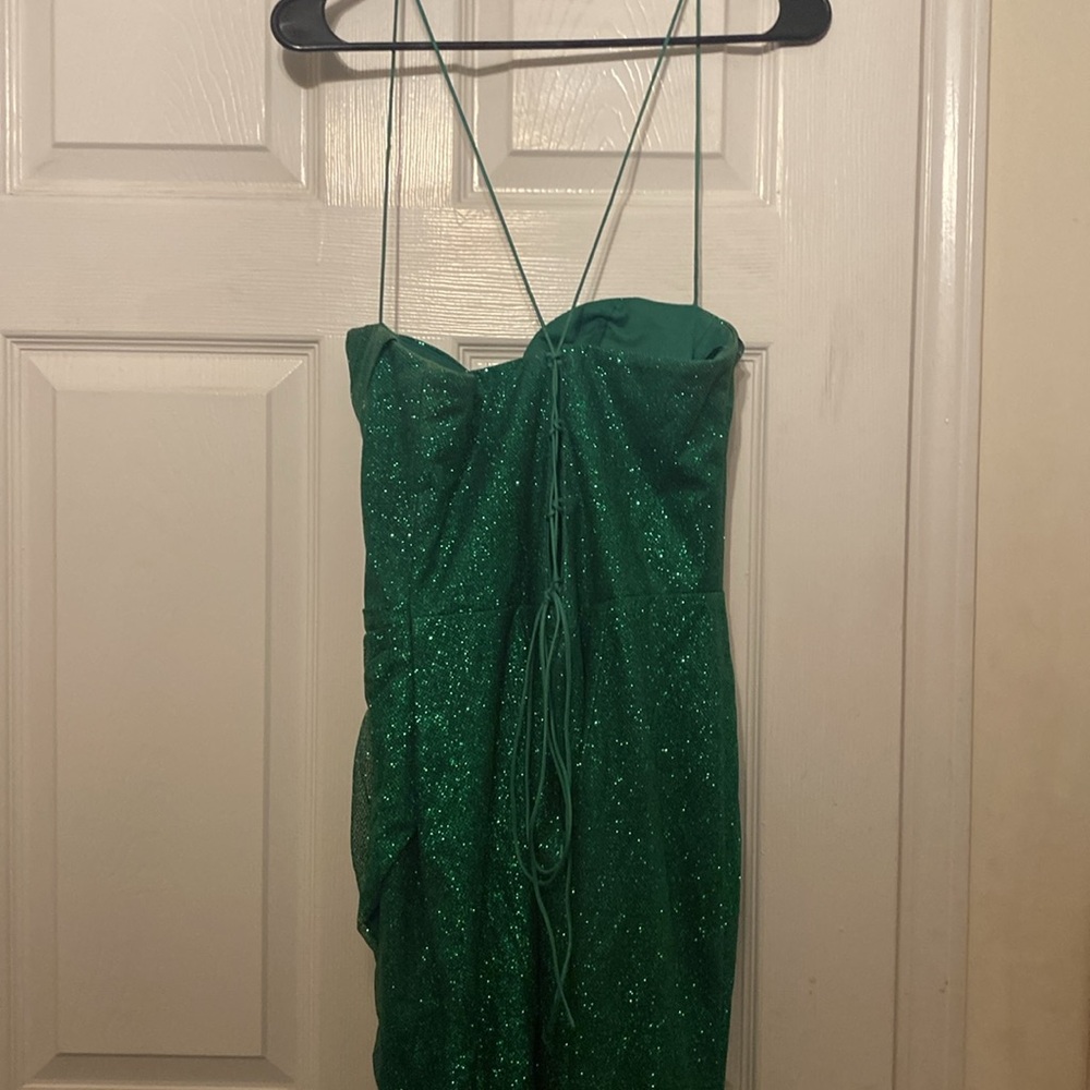 PROM - Picture 2 of 4